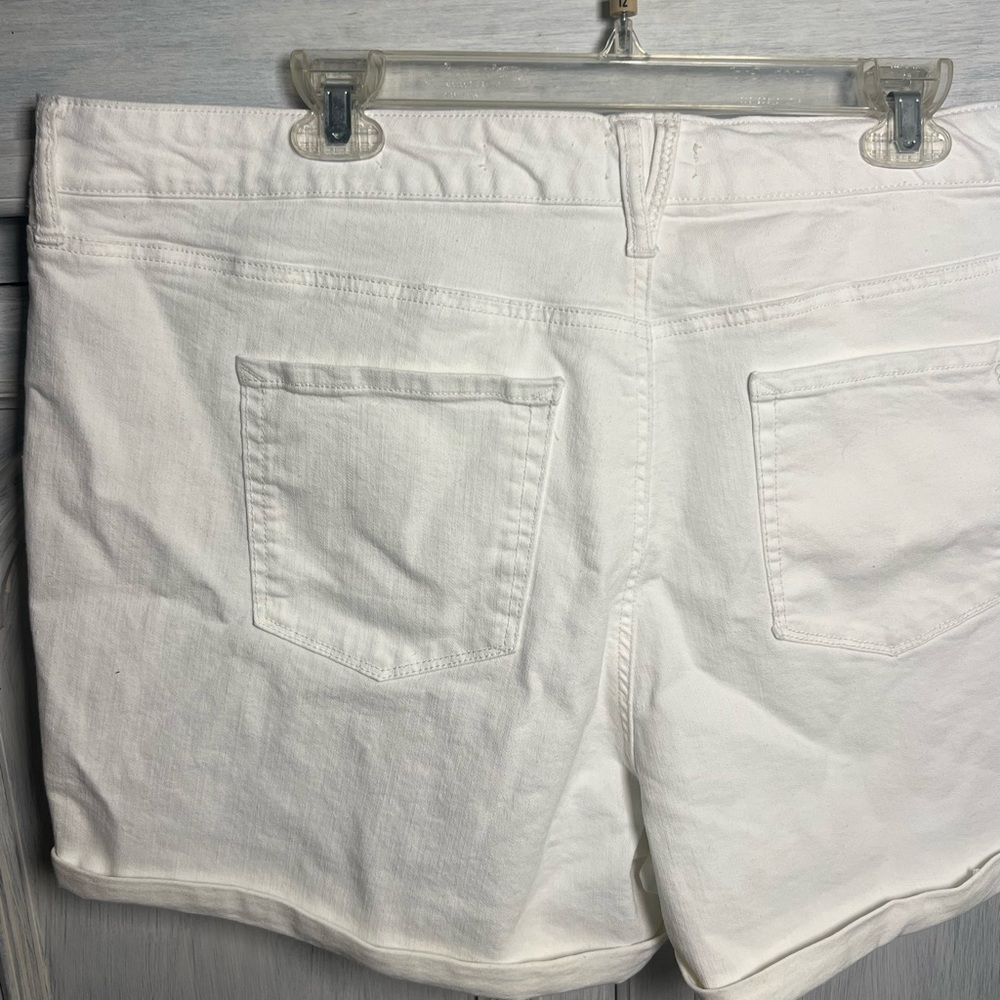 Jessica Simpson Classic White Denim Shorts - Picture 8 of 8
